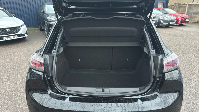 Peugeot 208 1.2 PureTech Active Premium + 5dr Petrol Hatchback